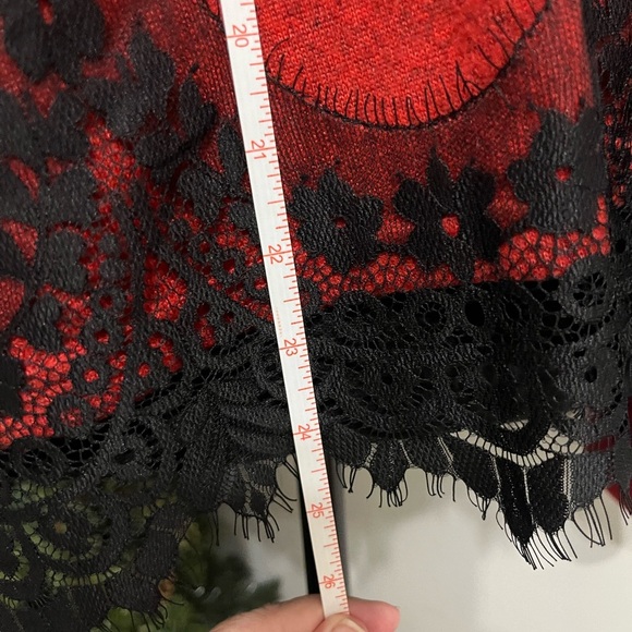 Red Asymmetrical Boxy Blouse with Black Lace Detail - Picture 4 of 6